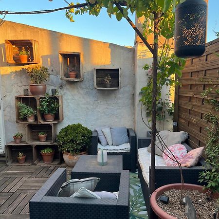 Chambre indépendante avec SDB-Terrasse privative. Centre ville Nîmes Esterno foto